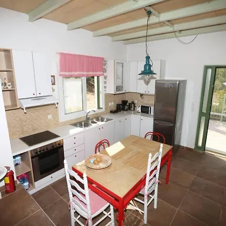 Kalamakia House-stylish Near Petani *
